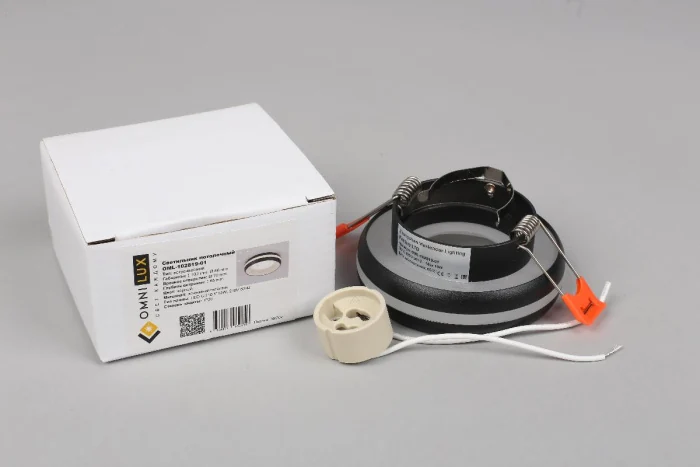 Светильник встраиваемый Omnilux Genova OML-102819-01