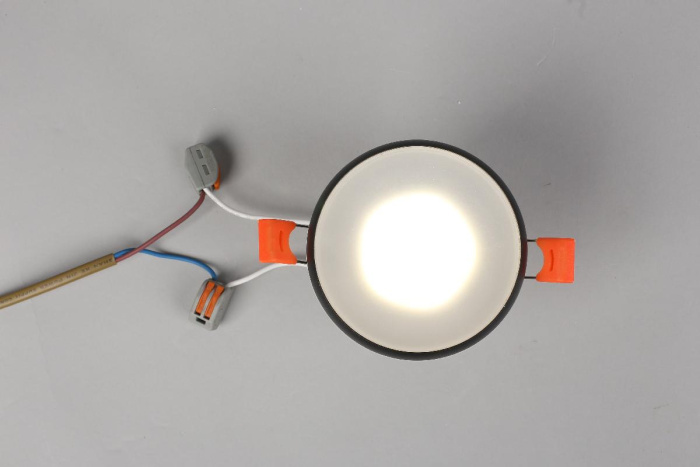 Светильник встраиваемый Omnilux Genova OML-102819-01