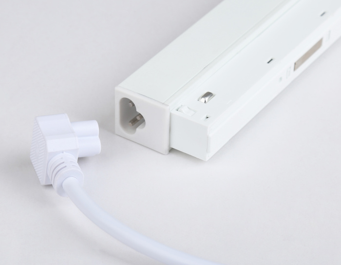 Блок питания внутренний с вводом питания для шинопровода Magnetic Ambrella light GL3650