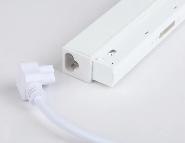 Блок питания внутренний с вводом питания для шинопровода Magnetic Ambrella light GL3650