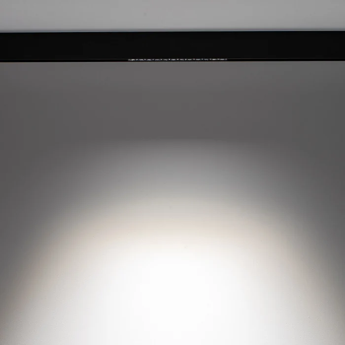 Трековый магнитный светильник Nowodvorski Focus Led Black 10644