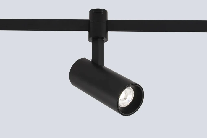 Светильник трековый для гибкой магнитной системы Crystal Lux CLT 0.37 003 9W BL SMART