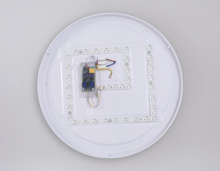 Потолочный светодиодный светильник с пультом Ambrella light FZ1324