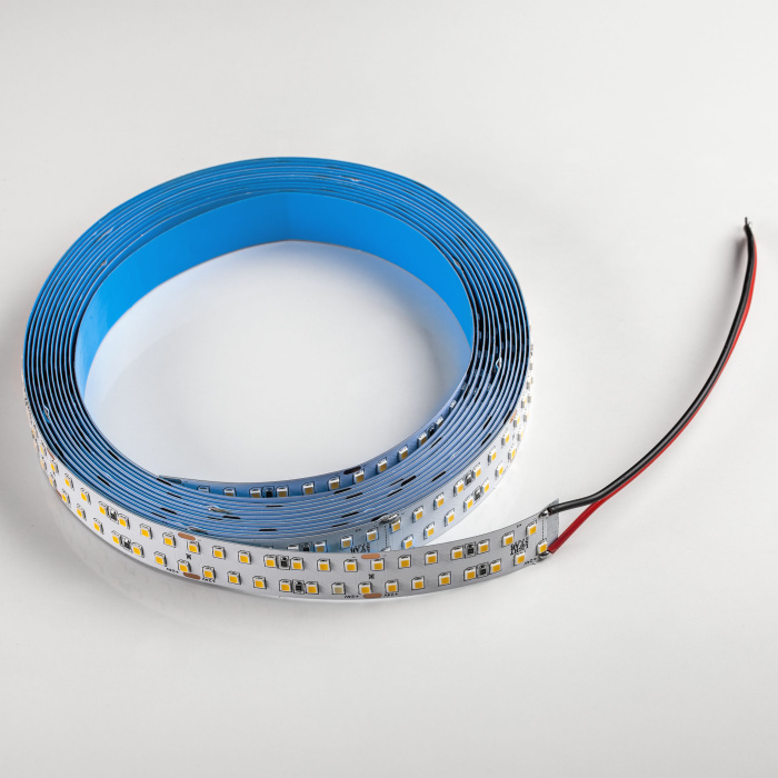 Лента теплого белого свечения 24V 422003
