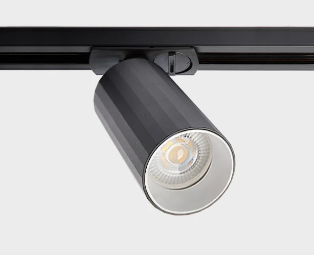 Светильник трековый ITALLINE IT08-8010 black