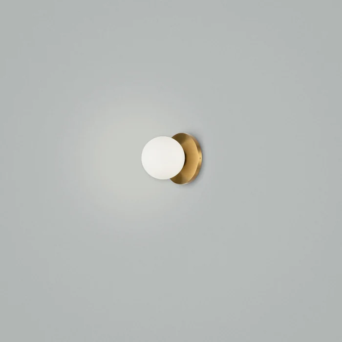 Настенный светильник Freya Zelda FR5125WL-01BS