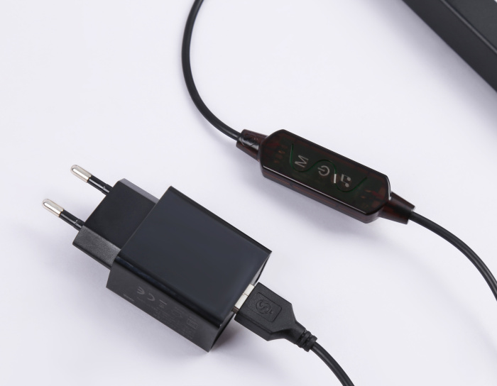 Светильник светодиодный напольный RGB с пультом Ambrella light FL8022