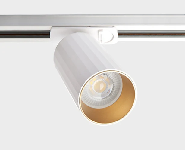 Светильник трековый ITALLINE IT08-8010 white