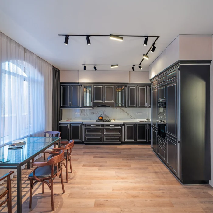 Светильник на шине Denkirs SOLID Hals DK6440-BK