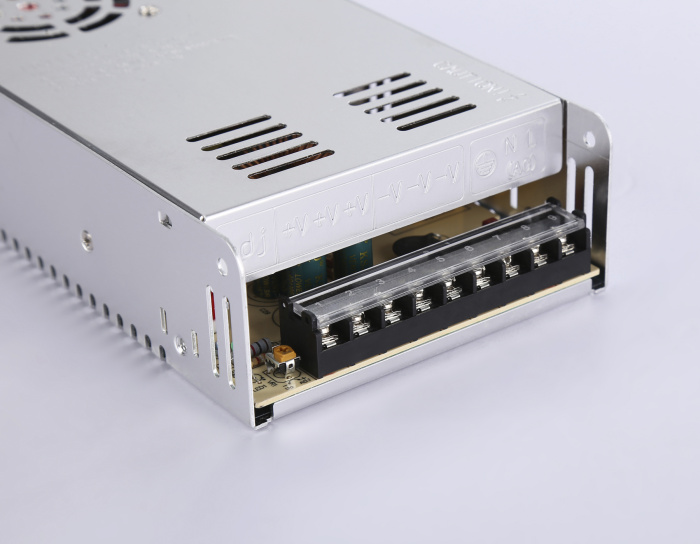 Блок питания для светодиодной ленты 24V 360W 15A IP20 90-260V 215*115*50 GS9651 Ambrella light GS9651