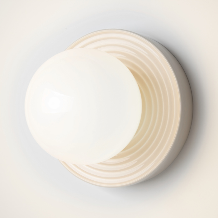 Бра Maytoni Careless MOD403WL-01BG