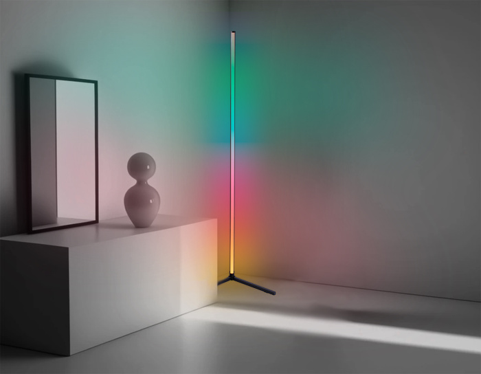 Светильник светодиодный напольный RGB с пультом Ambrella light FL8027