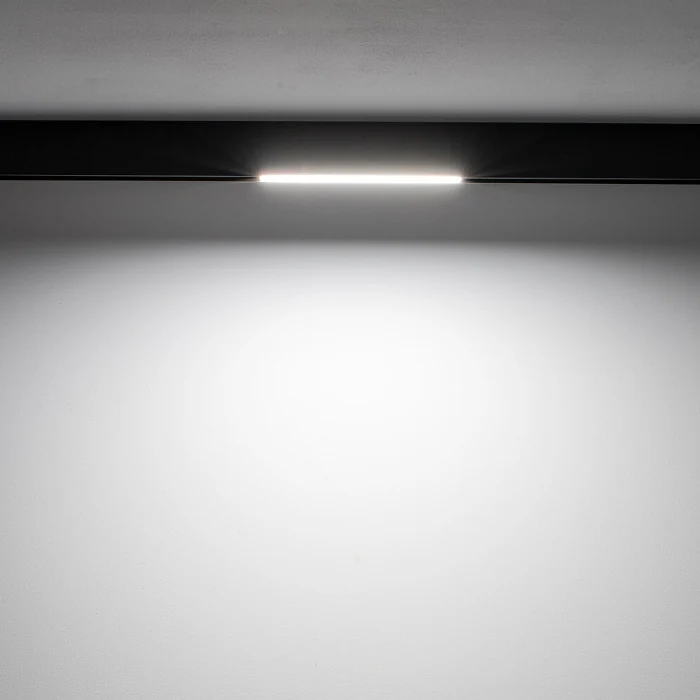 Трековый магнитный светильник Nowodvorski Lvm Line Black 10651