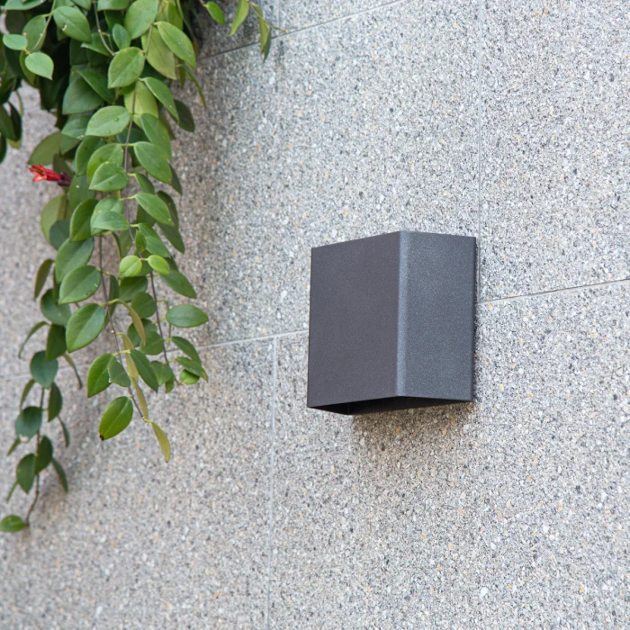 Настенный фонарь Natural Concepts Dwell NC-023504-SB