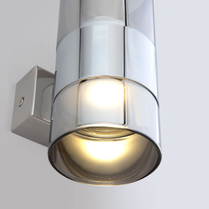 Настенный светильник Eurosvet Watford 40021/1 LED хром/дымчатый