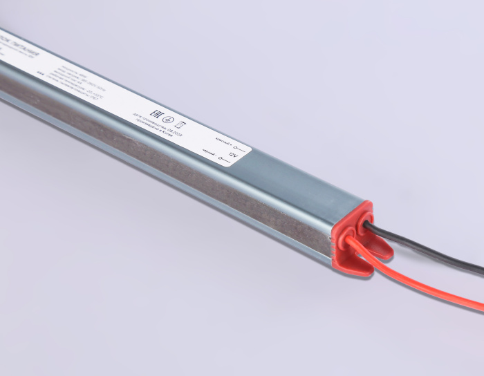 Блок питания ультратонкий для светодиодной ленты 12V 36W 3A IP67 185-260V 292*18*14.8 GS9805 Ambrella light GS9805