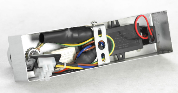 Настенный светодиодный светильник Lussole Cozy LSP-8241