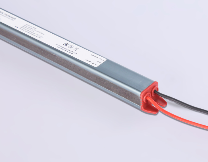 Блок питания ультратонкий для светодиодной ленты 12V 48W 4A IP67 185-260V 292*18*14.8 GS9806 Ambrella light GS9806