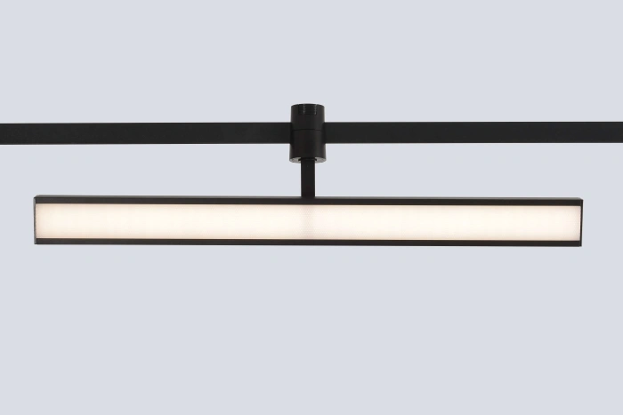 Светильник трековый для гибкой магнитной системы Crystal Lux CLT 0.37 001 18W BL SMART