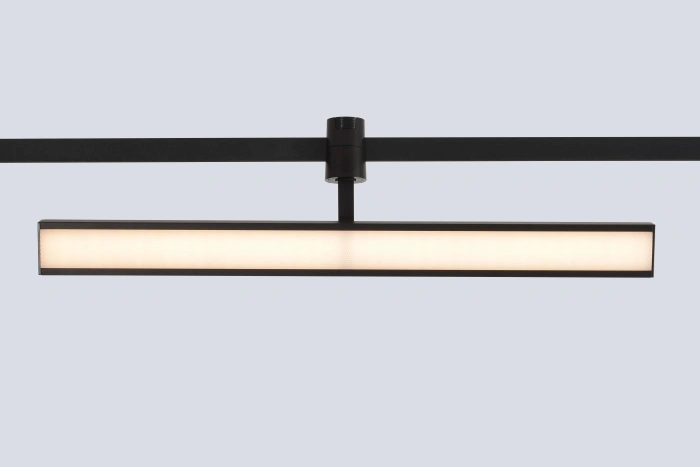 Светильник трековый для гибкой магнитной системы Crystal Lux CLT 0.37 001 18W BL SMART