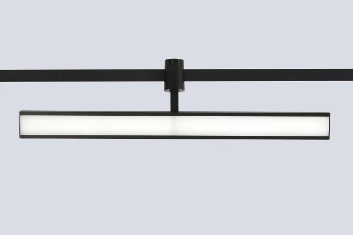 Светильник трековый для гибкой магнитной системы Crystal Lux CLT 0.37 001 18W BL SMART