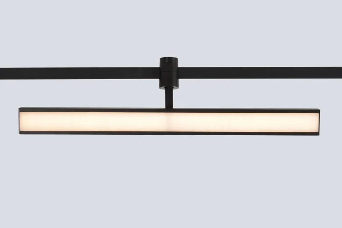 Светильник трековый для гибкой магнитной системы Crystal Lux CLT 0.37 001 18W BL SMART