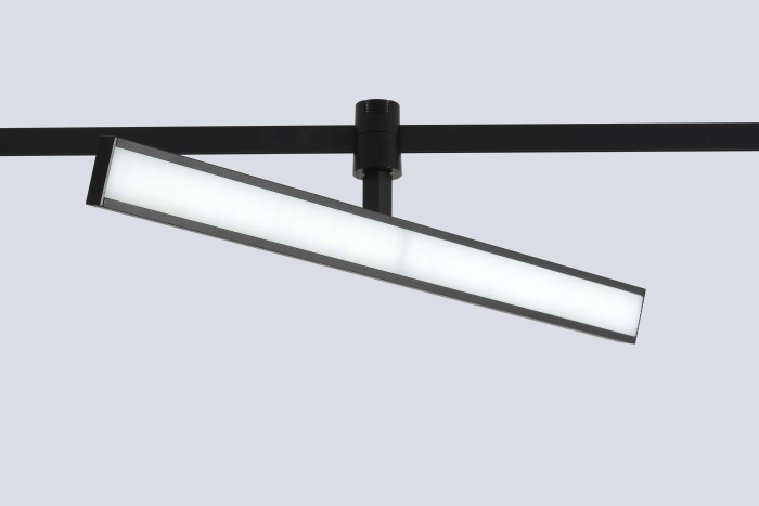Светильник трековый для гибкой магнитной системы Crystal Lux CLT 0.37 001 18W BL SMART