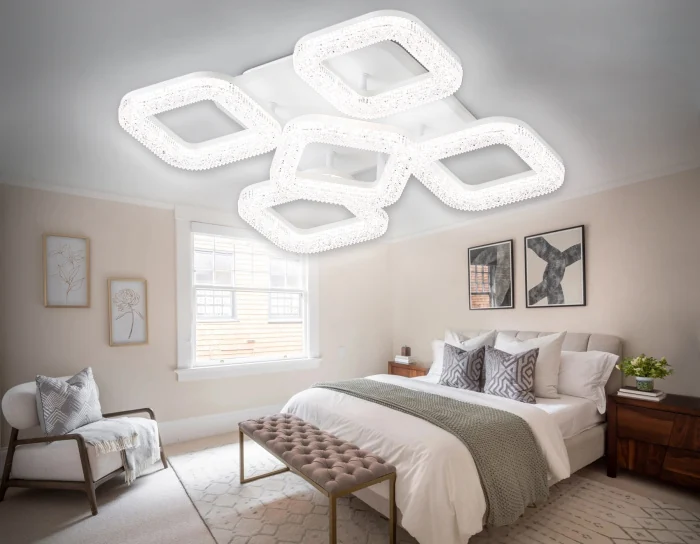 Потолочный светодиодный светильник с пультом Ambrella light FA3914