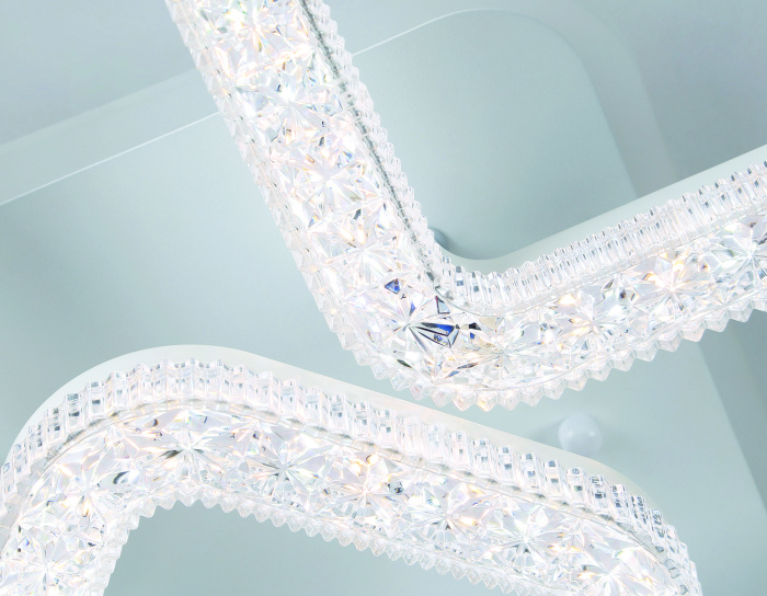 Потолочный светодиодный светильник с пультом Ambrella light FA3914