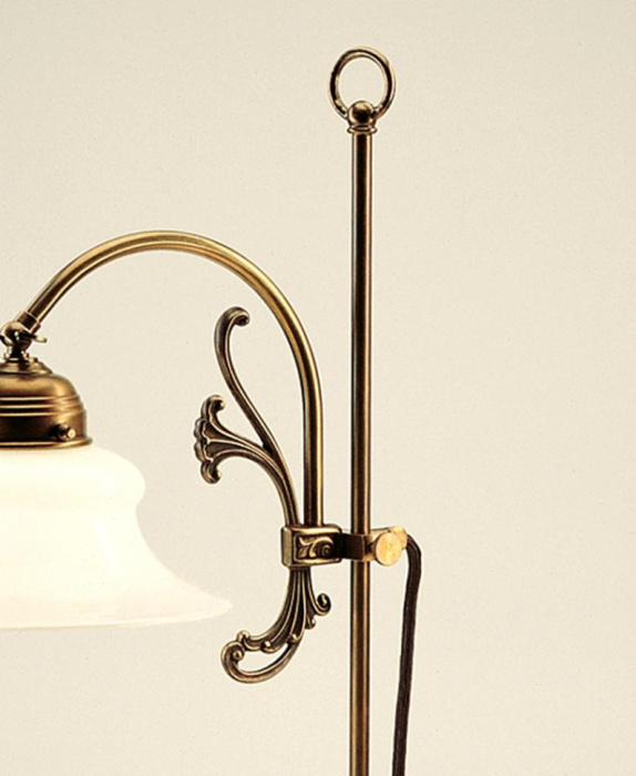 Настольная лампа Berliner Messinglampen T4G6-29opB