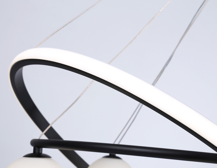 Подвесной светодиодный светильник со сменной лампой и с пультом управления Ambrella light FL66323