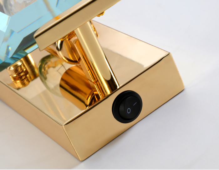 Настенный светильник со сменной лампой Ambrella light TR5157