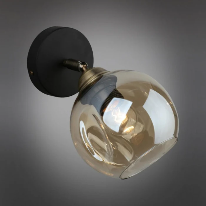 Светильник настенный Omnilux Tuenno OML-93501-01