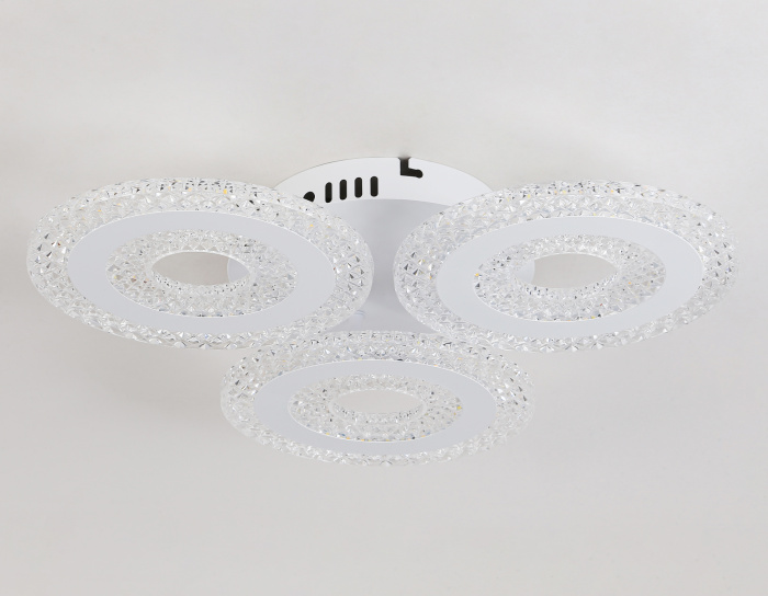 Потолочный светодиодный светильник с пультом Ambrella light FA4001