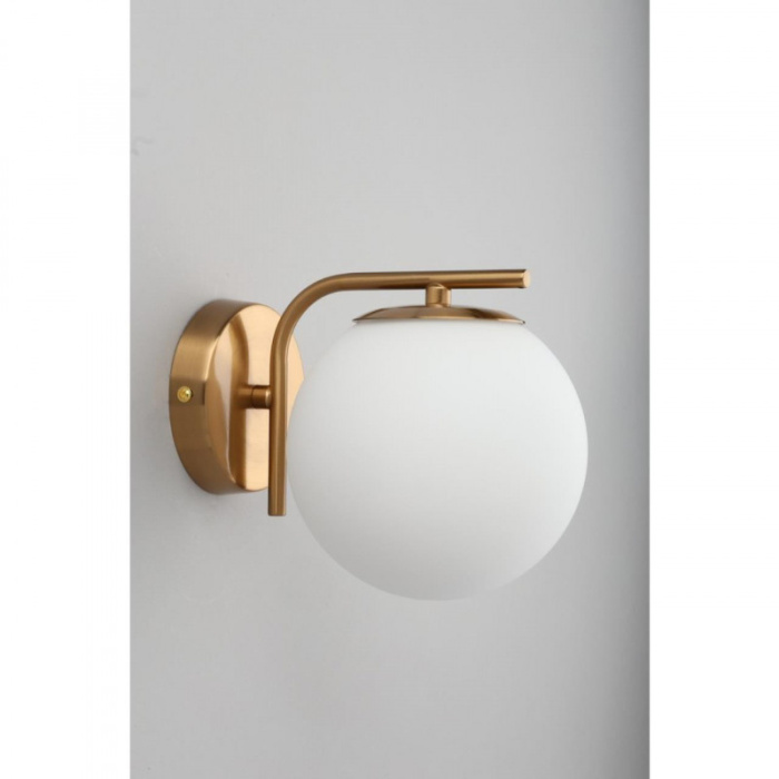 Светильник настенный Omnilux Avetrana OML-66621-01