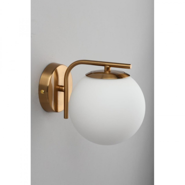 Светильник настенный Omnilux Avetrana OML-66621-01