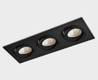 Встраиваемый светильник Italline SAG303-4 black/black