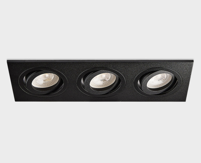 Встраиваемый светильник Italline SAG303-4 black/black