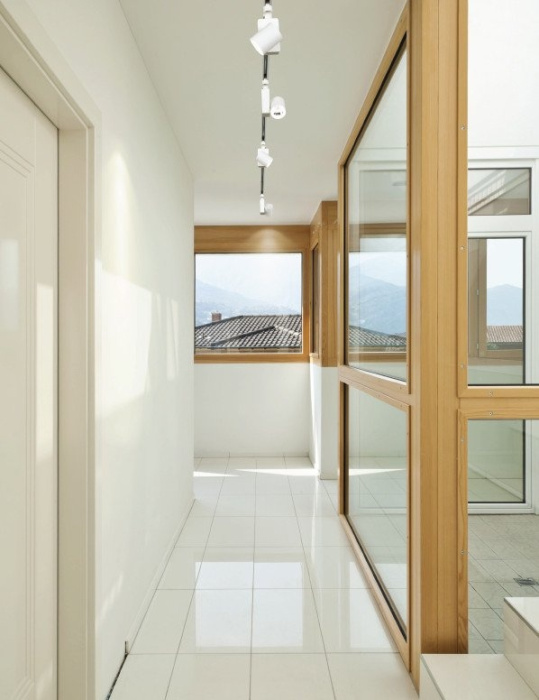 Трековый светильник Leds C4 TC-0425-BLA