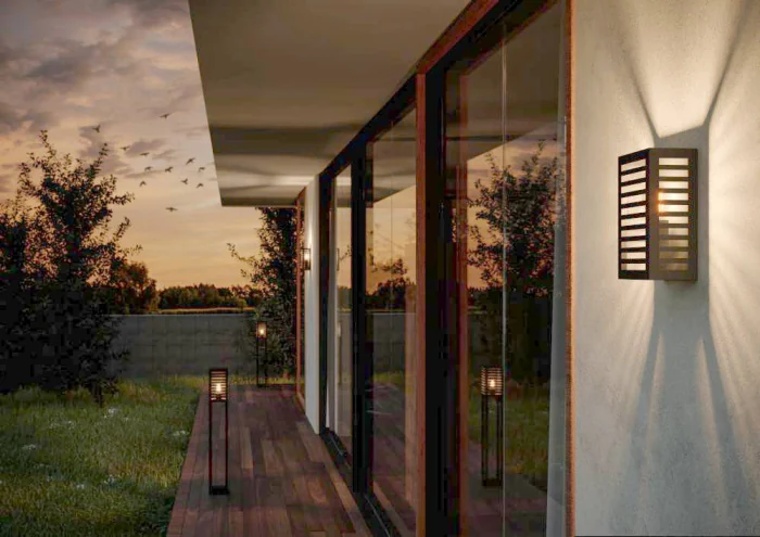 Уличный настенный светильник ALAMONTE 3 EGLO 900137