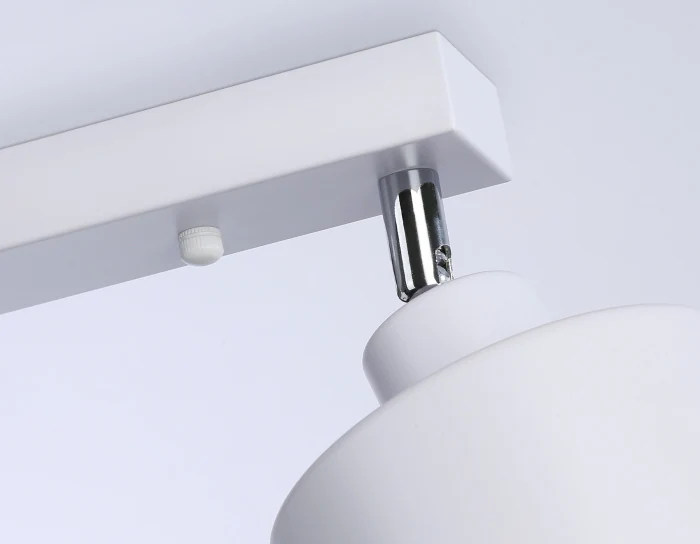 Настенно-потолочный спот в стиле лофт Ambrella light TR8141