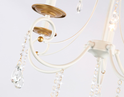 Подвесная люстра с хрусталем Ambrella light TR4916