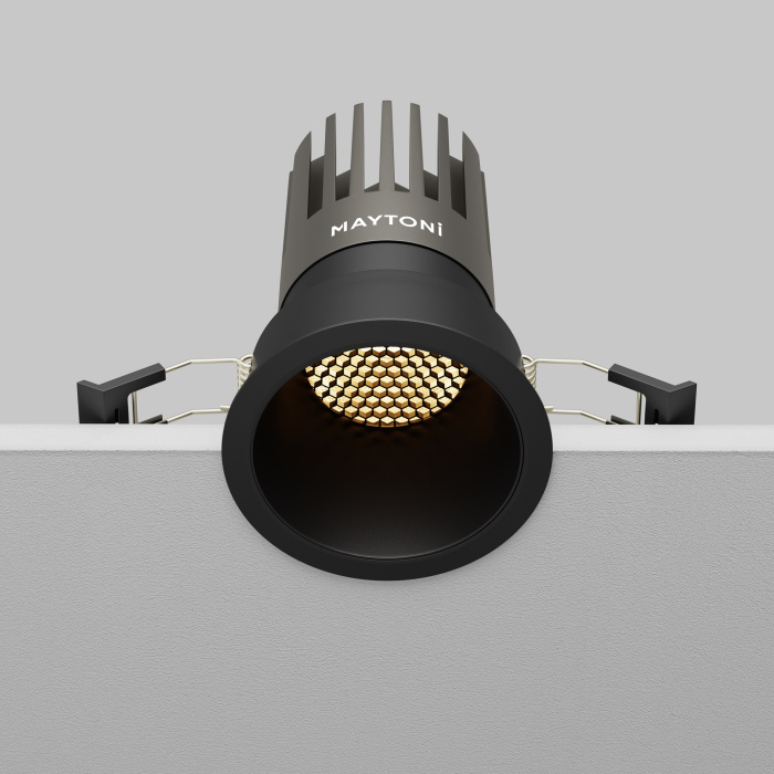 Встраиваемый светильник Maytoni Dip DL118-15W-2.7K-B