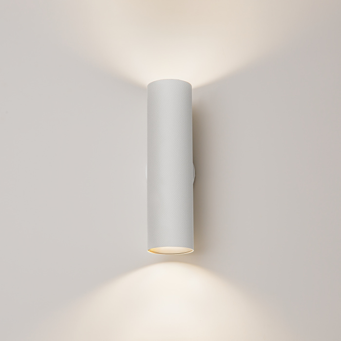Настенный светильник Maytoni Artisan C080WL-02-GU10-W