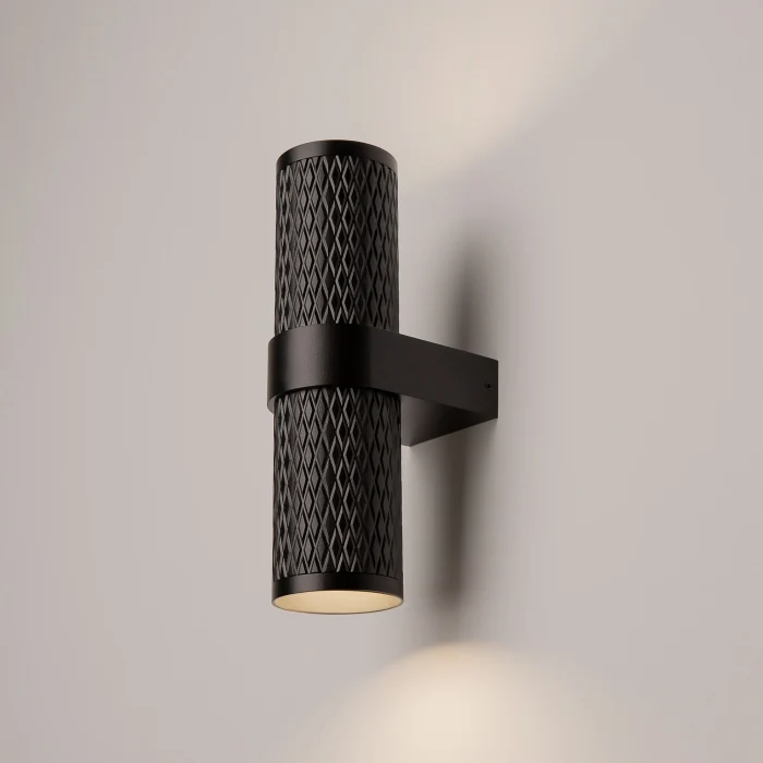 Настенный светильник Maytoni Focus Design C069WL-02B