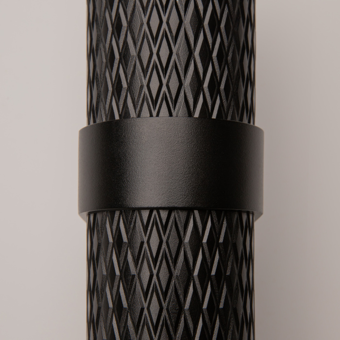 Настенный светильник Maytoni Focus Design C069WL-02B