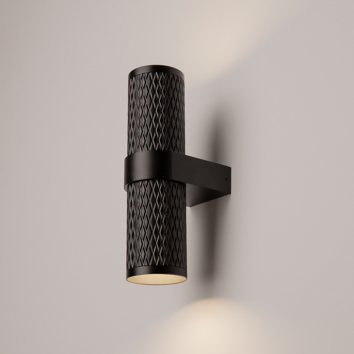 Настенный светильник Maytoni Focus Design C069WL-02B