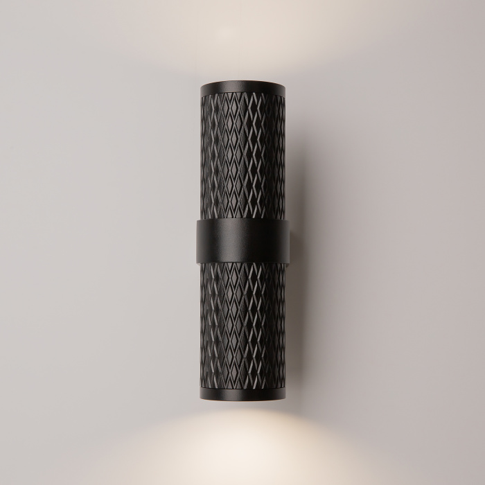 Настенный светильник Maytoni Focus Design C069WL-02B