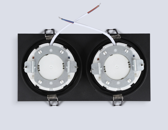 Светильник встраиваемый IP44 с высокой степенью пылевлагозащиты TECHNO SPOT AMBRELLA LIGHT TN6615