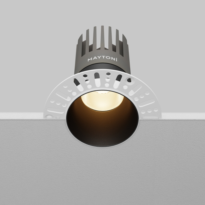 Встраиваемый светильник Maytoni Dip DL122-15W-3K-TRS-B